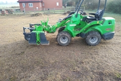 Avant power rake